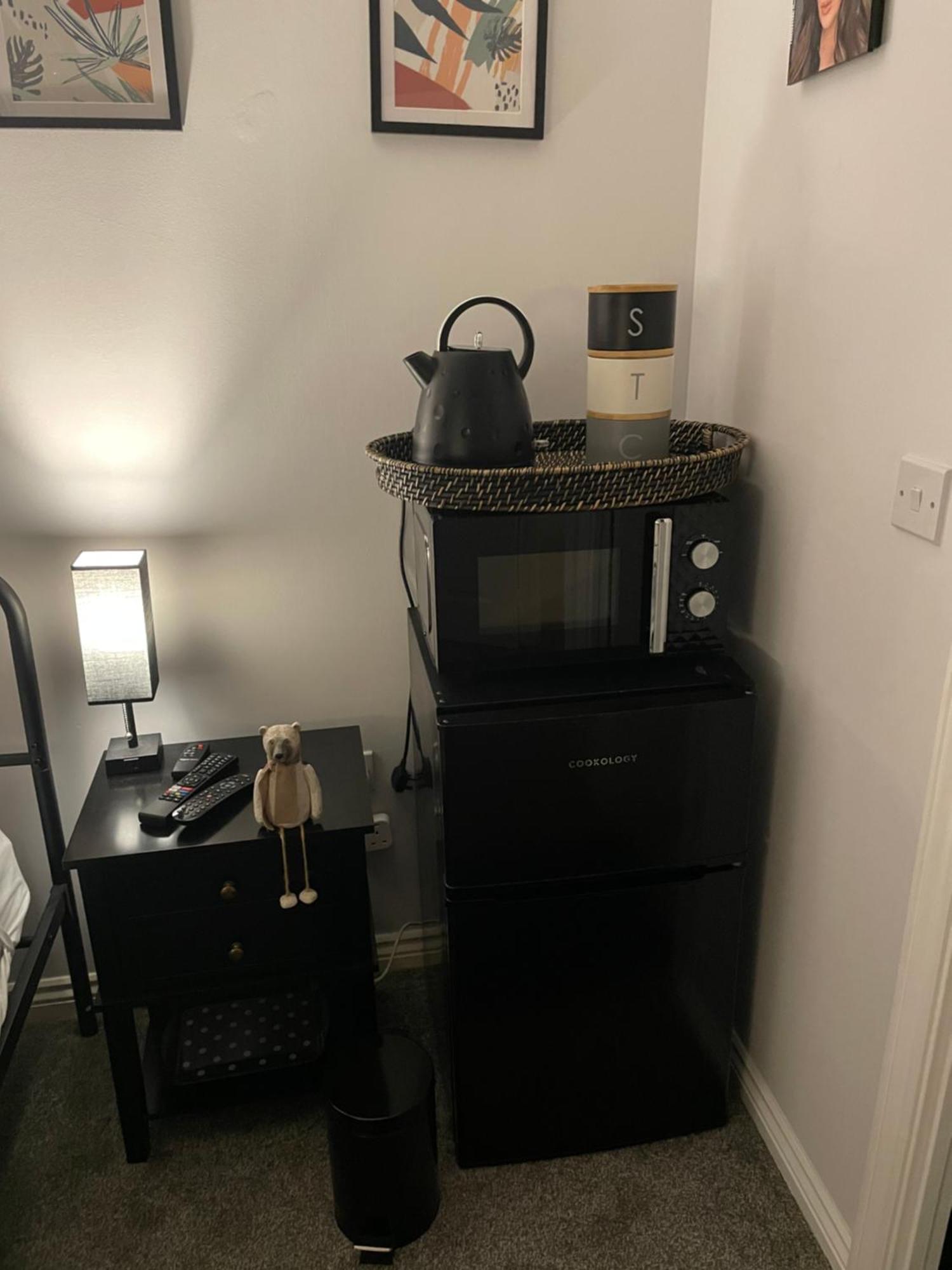 Cosy Home From Home With Private Bathroom - Free Parking Cardiff Zewnętrze zdjęcie