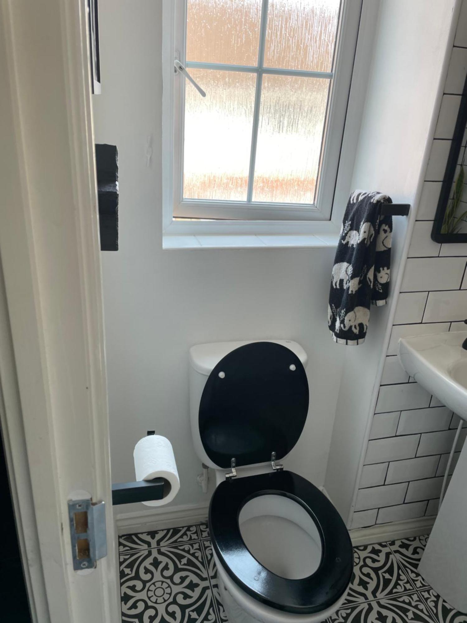 Cosy Home From Home With Private Bathroom - Free Parking Cardiff Zewnętrze zdjęcie