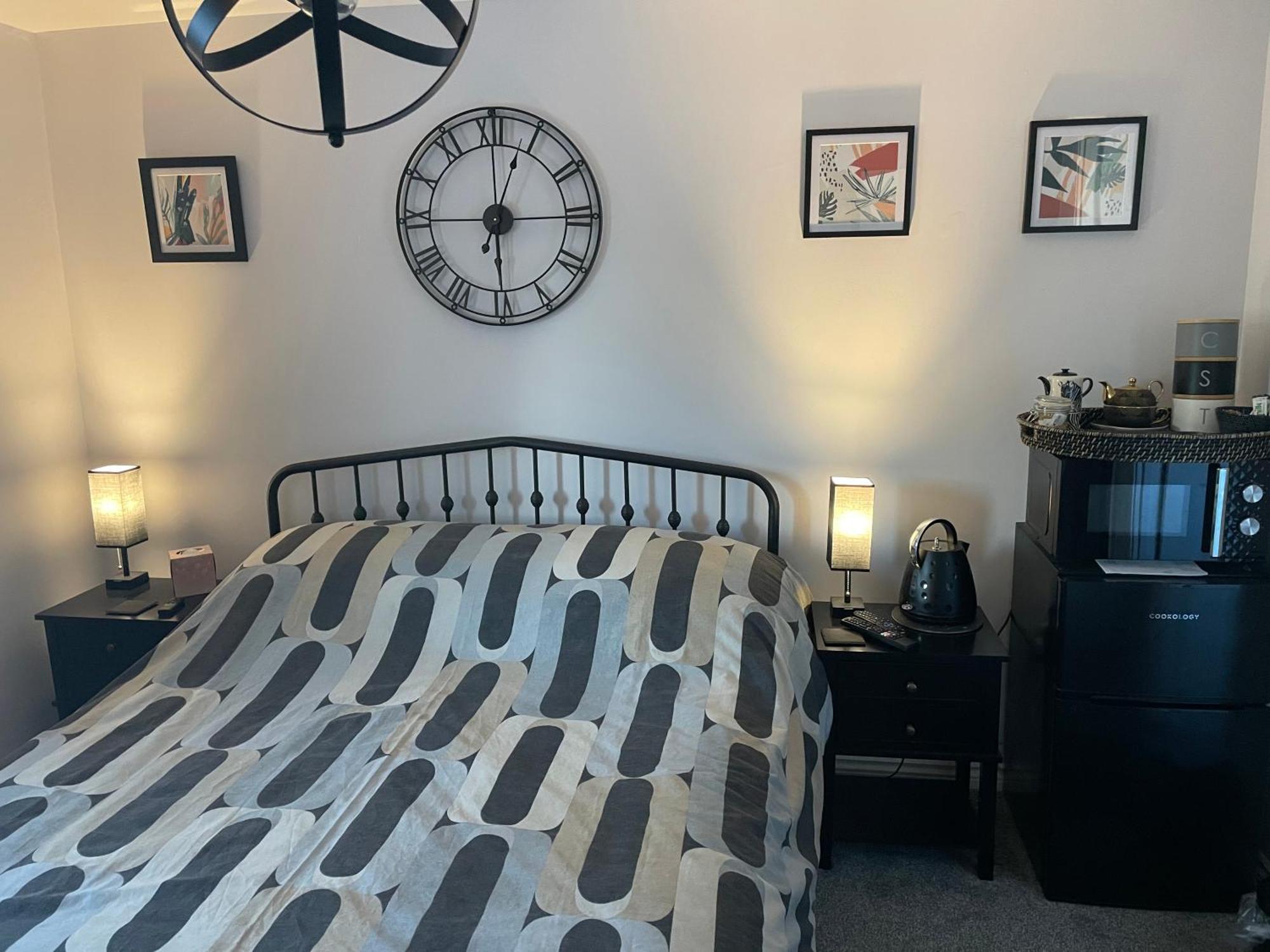 Cosy Home From Home With Private Bathroom - Free Parking Cardiff Zewnętrze zdjęcie